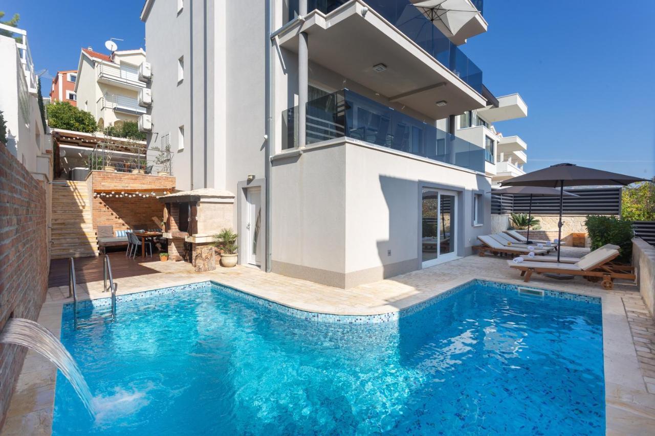 Apartments Aqua โตรกีร์ ภายนอก รูปภาพ