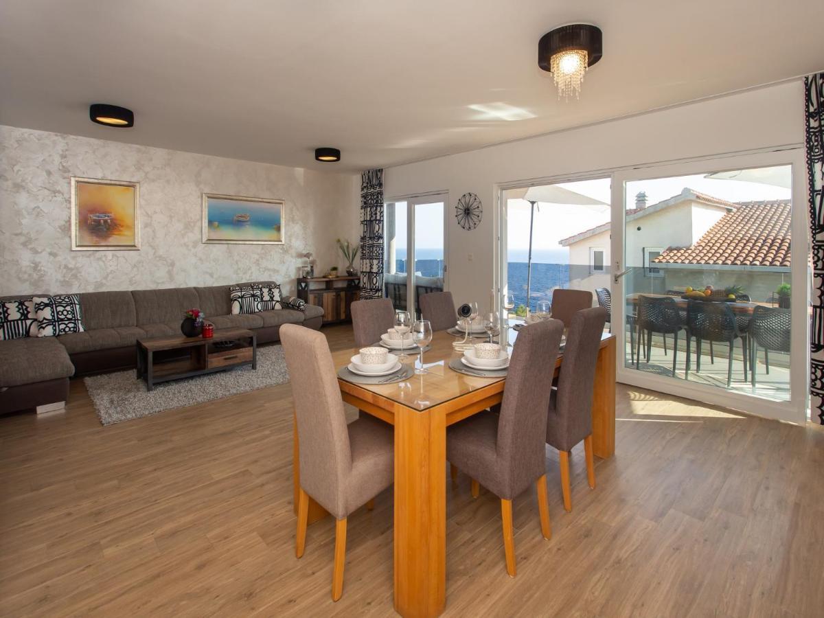 Apartments Aqua โตรกีร์ ภายนอก รูปภาพ