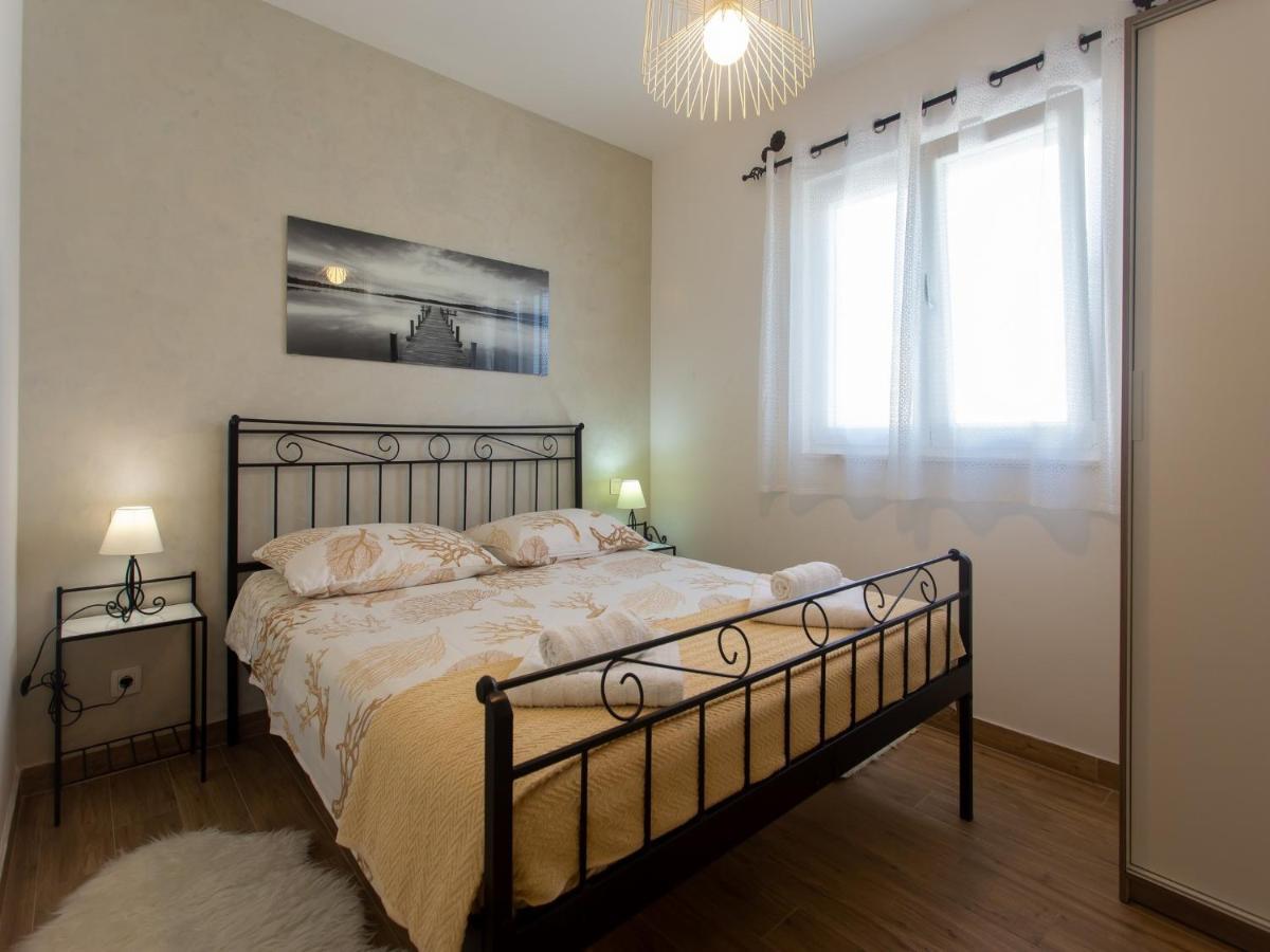 Apartments Aqua โตรกีร์ ภายนอก รูปภาพ