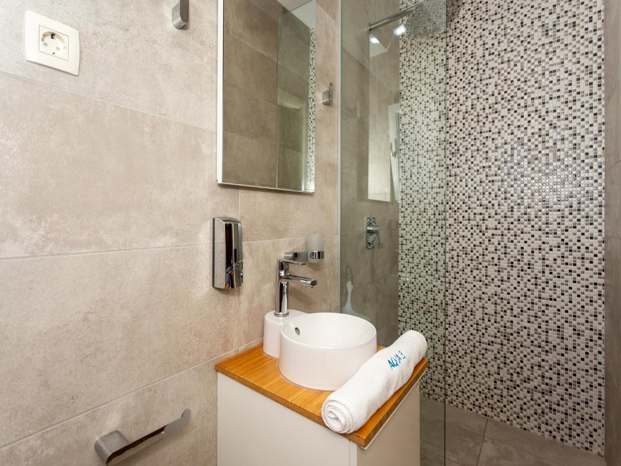 Apartments Aqua โตรกีร์ ห้อง รูปภาพ